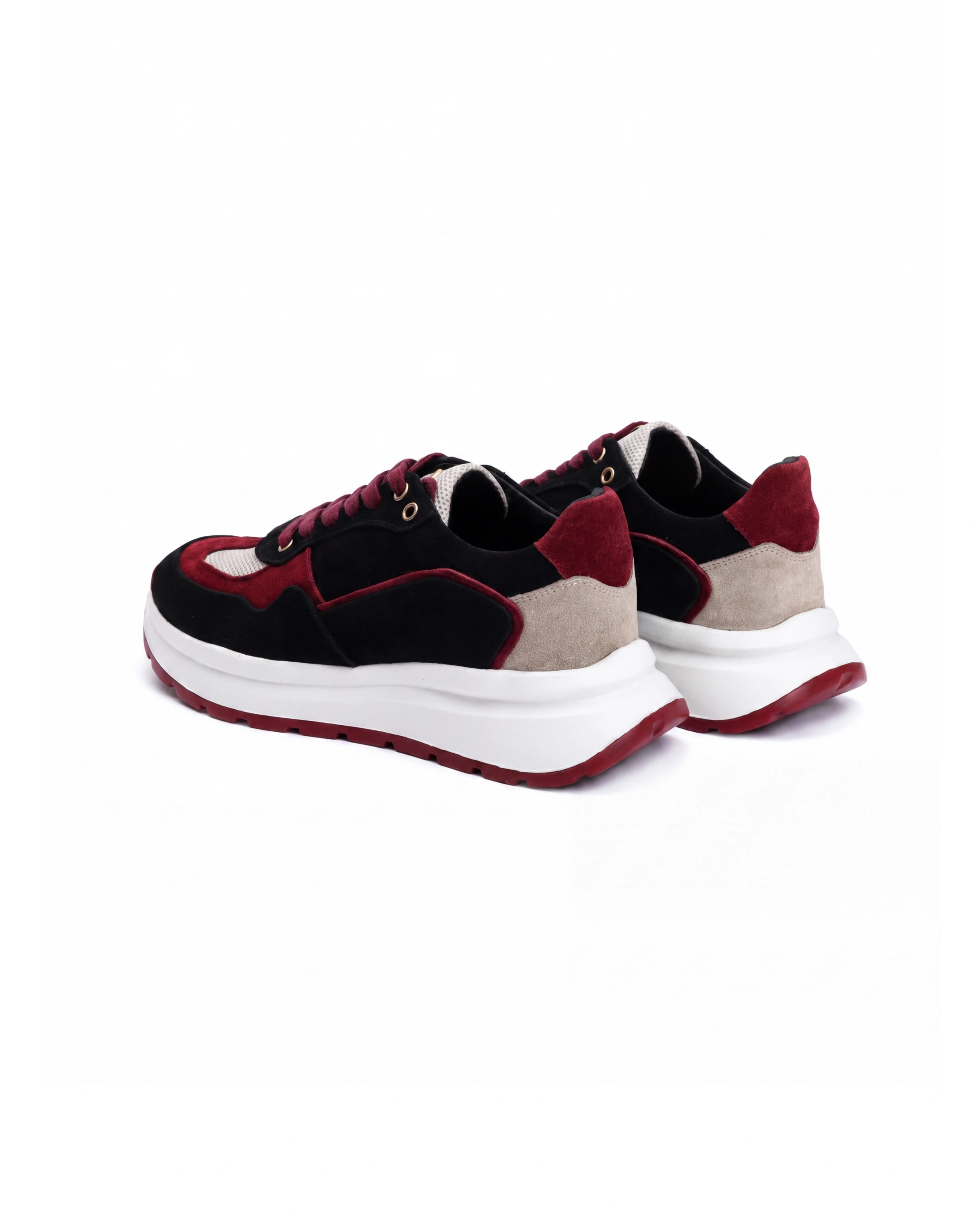 Дамски маратонки от естествен велур
